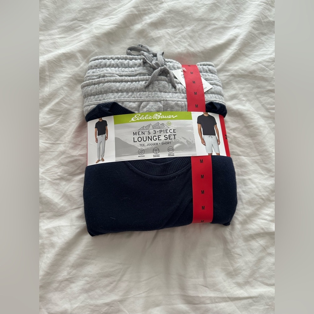 NWT Men’s 3 Piece Eddie Bauer lounge set